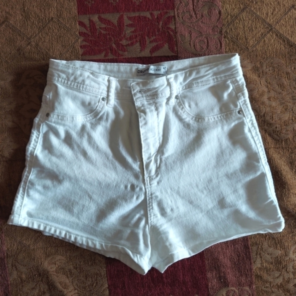 Cute High Rise Shorts by Cropp